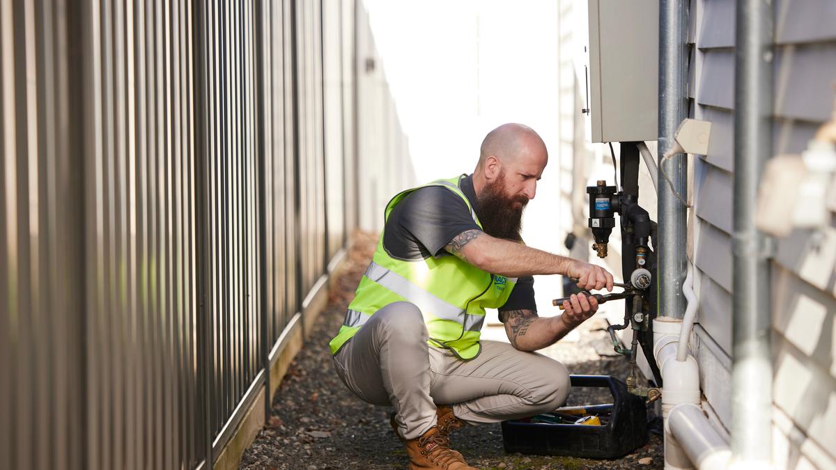 heat pump hot water system