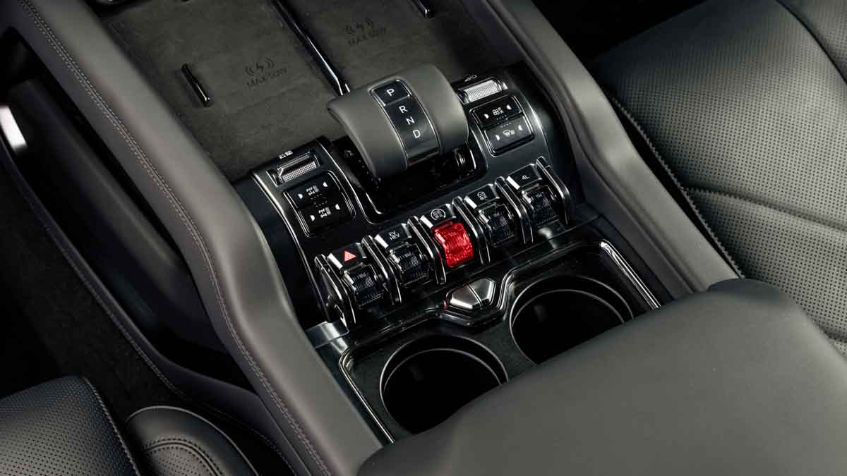 2026-Denza-B8 switchgear and shifter