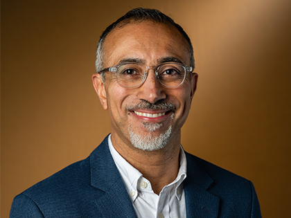 Head shot of Idris Shamsi