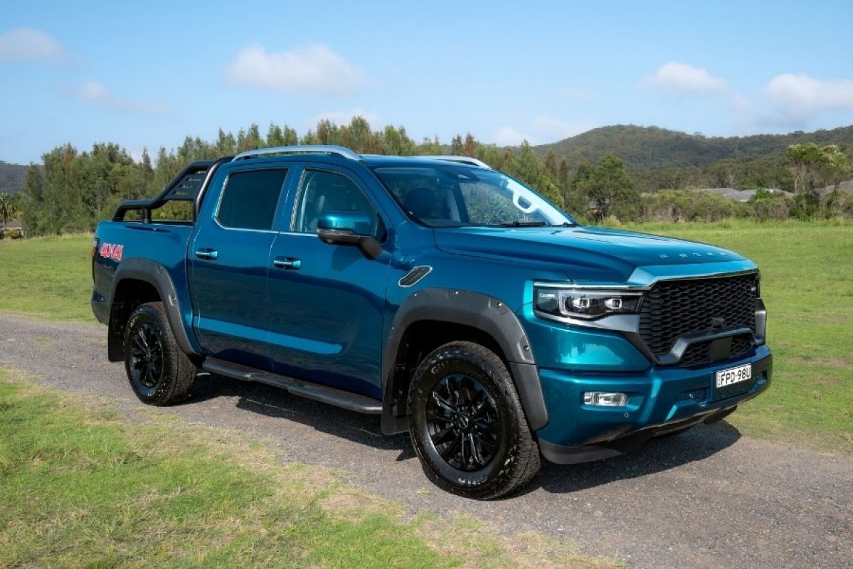 Foton Tunland V9-S parked