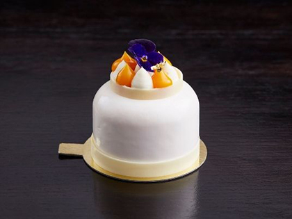 The small Mango Lime Cake at Le Petit Gateau.